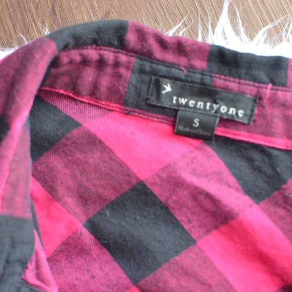 Plaid button down shirt - Picture 4 of 5